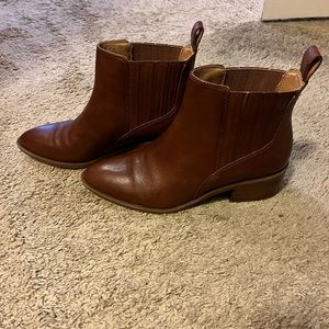 Crown Vintage Tolana Chelsea Boot
